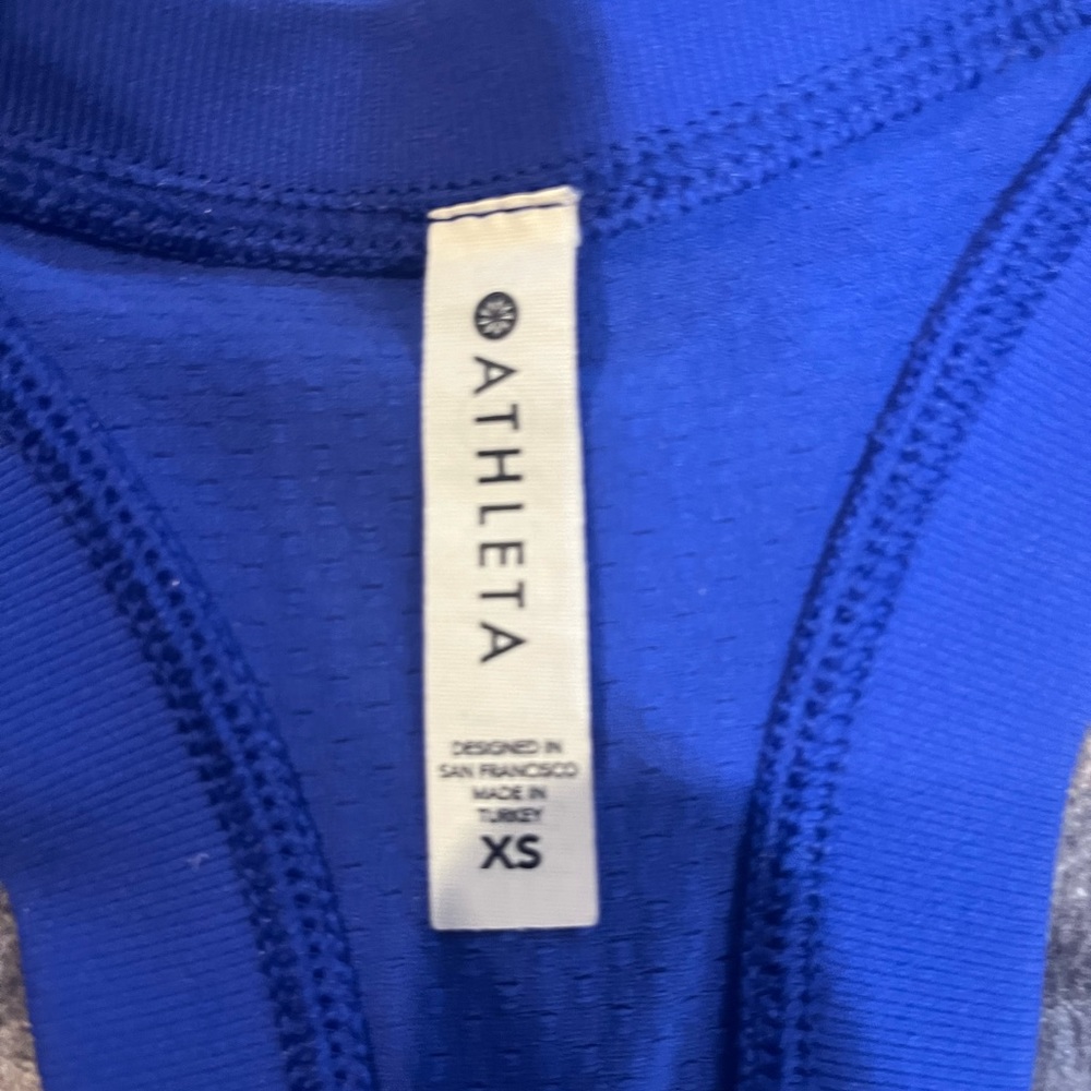 Athleta top - Picture 2 of 3